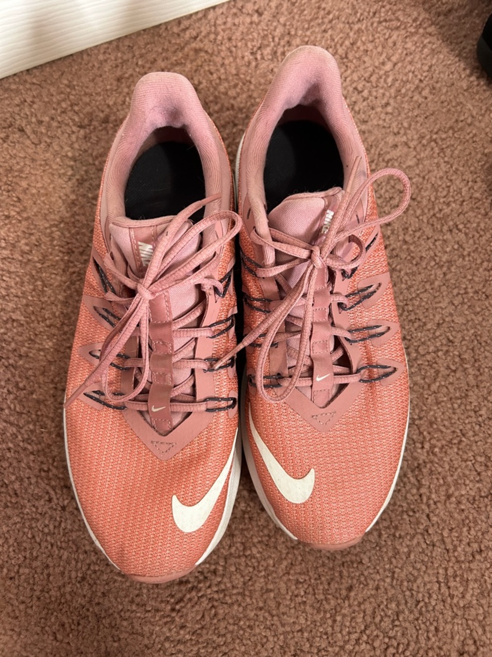Nike Women's Dusty Rose Athletic Running Shoes